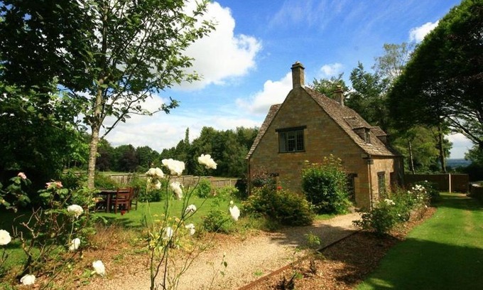 Longborough Casa | Windy Ridge Cottage, STOW ON THE WOLD