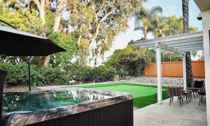 Temecula Casa | Wine Country Escape: Golf, Pool Table, Hot Tub & BBQ