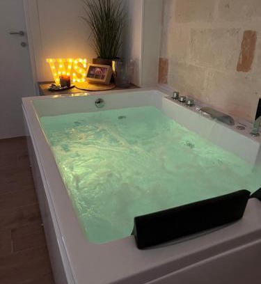Torricella Casa | Wine Suite