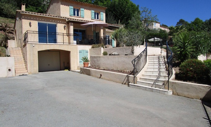 Bagnols-en-Foret Casa | GANANDO EN UNA VILLA PRIVADA HERMOSA A 15 KM DE CÔTE AZUR.