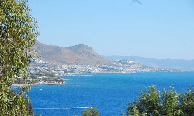 Kadıkale Apartamento | Con vista al mar a la isla de Kos, gran piscina, jardines.