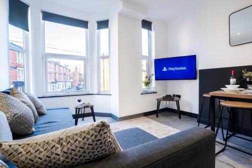Forest Fields Apartamento | Wiverton Apt #4 - Central Location - Free Parking, Fast WiFi and Smart TV by Yoko Property
