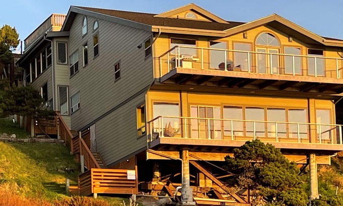 Bandon Casa | Casa de vacaciones junto al acantilado con vistas mágicas