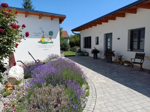 Weitersfeld Casa | Wohlfühlhof Bachzelt