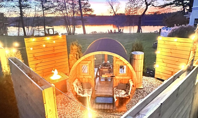 West Poland Cama Y Desayuno | Wolf Cove Inn