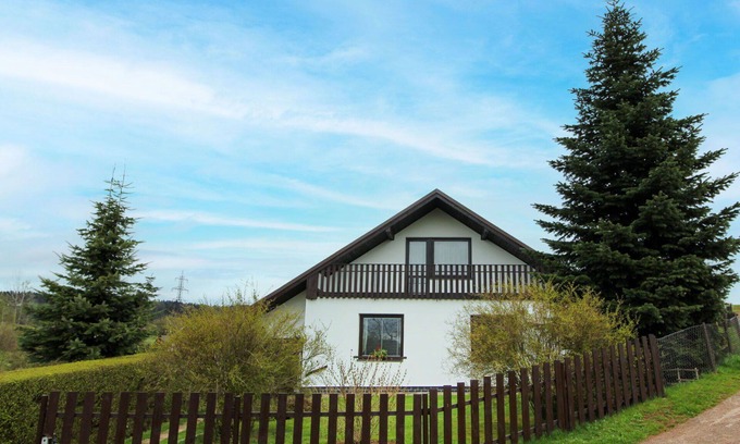 Cerveny Kostelec Casa | Estupenda casa de vacaciones con WIFI, piscina, TV, terraza, vista panorámica y aparcamiento