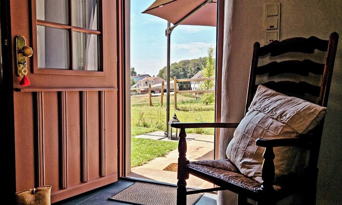Feilsdorf Cabaña | Wonderful family and pet-friendly country house cottage with WiFi in Feilsdorf