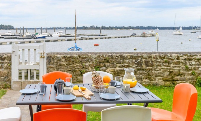 Locmariaquer Casa | Maravillosa casa de vacaciones privada para 8 personas con WIFI, TV y terraza