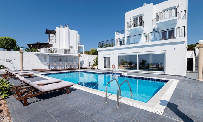 Gennadi Villa | Casa de vacaciones privada con piscina privada, A/C, WIFI, TV, patio, vista panorámica