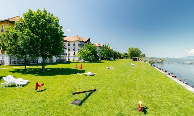 Balatonoszod Casa | Preciosa casa de vacaciones privada para 10 personas con A/C, WIFI, TV y terraza