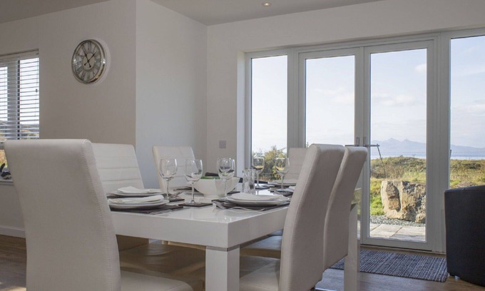 Tarskavaig Casa | Estupenda casa de vacaciones privada con WIFI, TV, mascotas permitida y vista panorámica