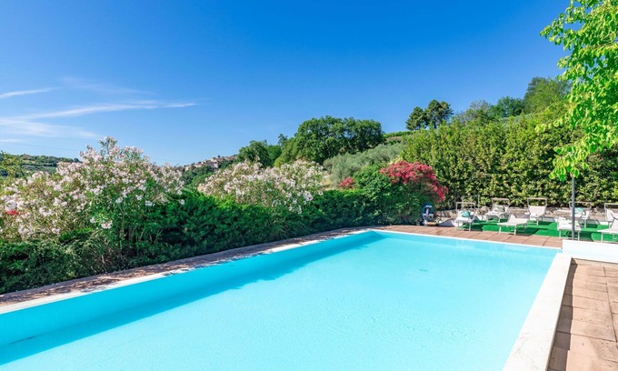 Cartoceto Villa | Estupenda casa de vacaciones privada con piscina privada, WIFI, TV, patio, vista panorámica