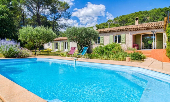 Figanieres Casa | Estupenda casa de vacaciones privada para 8 personas con WIFI, piscina privada, TV y terraza