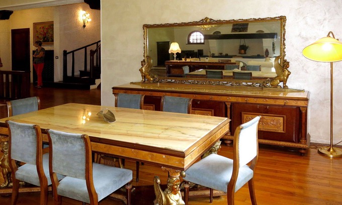 Zubiena Casa | Preciosa casa de vacaciones privada con WIFI, TV, patio, mascotas permitida y vista panorámica