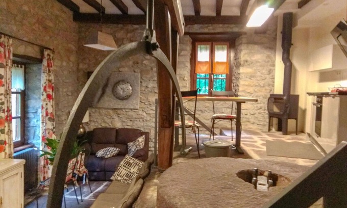 Vera de Bidasoa Casa | Estupenda casa de vacaciones privada para 4 personas con WIFI, TV, terraza y vista panorámica
