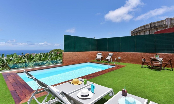 Arucas Casa | Maravillosa casa de vacaciones privada para 6 personas con piscina privada y TV