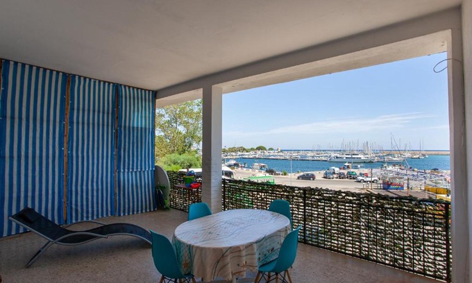 La Caletta Apartamento | Wonderful view on the harbor