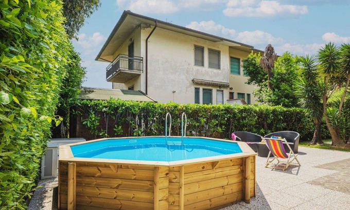 Tonfano Casa | Casa de vacaciones con piscina privada, WIFI, TV, mascotas permitida, cerca de Forte Dei Marmi
