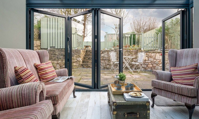 Caerwys Casa | Maravillosa casa de vacaciones para 6 personas con WIFI, TV y mascotas permitida