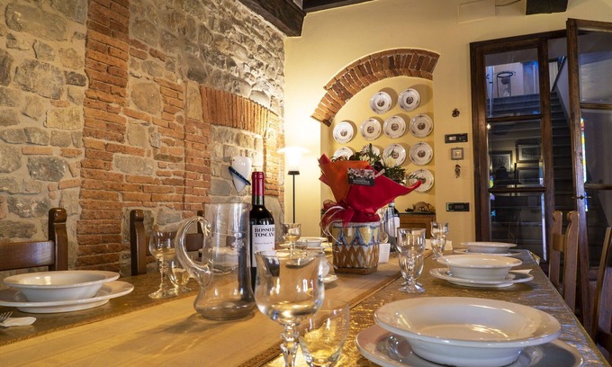 Petrognano Casa | Estupenda casa de vacaciones para 6 personas con A/C, WIFI y TV, cerca de Lucca