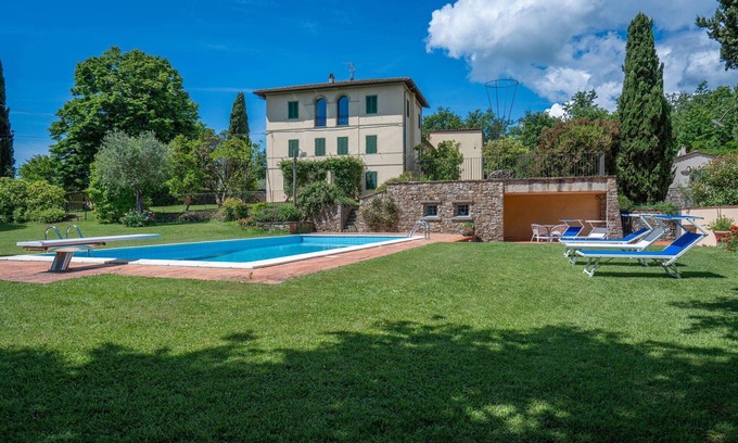 Pistoia Villa | Estupenda casa de vacaciones para 8 personas con piscina privada, WIFI, TV y mascotas permitida