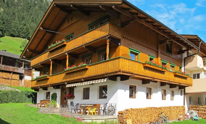 Burgstall Villa | Estupenda casa de vacaciones para 14 personas con WIFI, TV y balcón