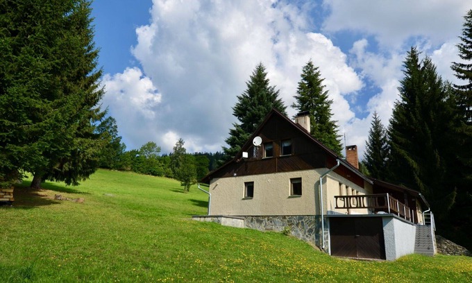 Vitkovice Casa | Preciosa casa de vacaciones con WIFI, TV, terraza, mascotas permitida y vista panorámica