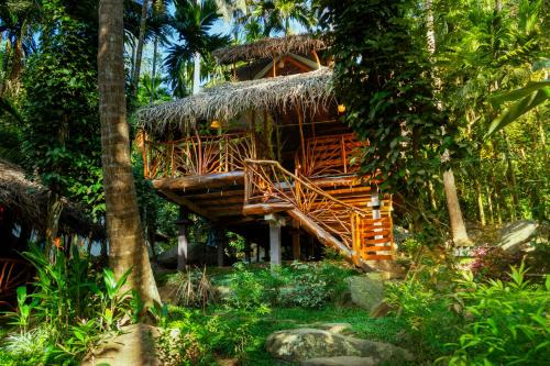 Rideegama Cabina | Wooden Eco Cottage