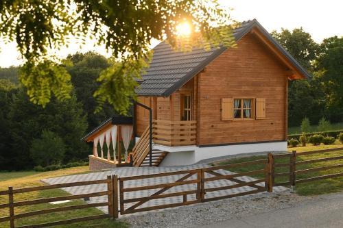 Breznik Plesivicki Casa | Wooden fairy tale vacation house