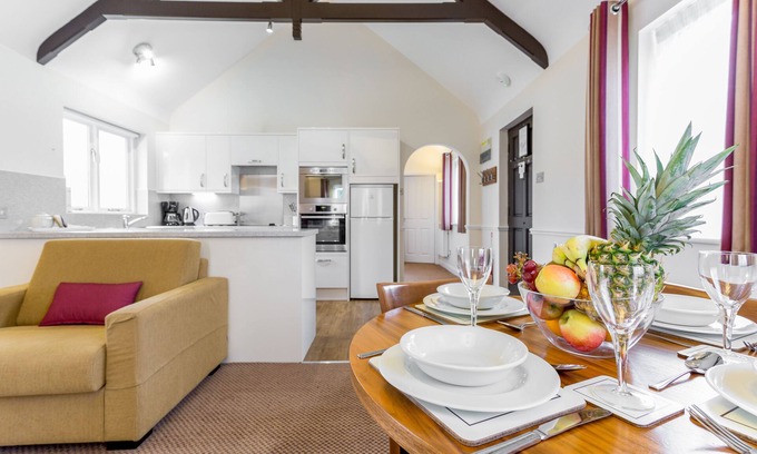 Milton Damerel Casa | Woodford Bridge Country Club
