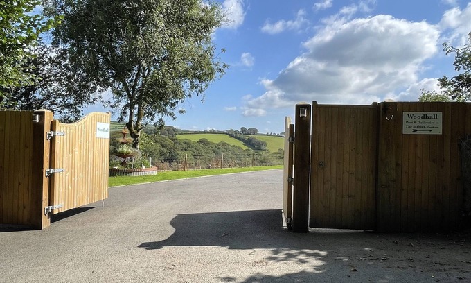 Cardinham Cabaña | WOODHALL, pet friendly, country holiday cottage in Cardinham