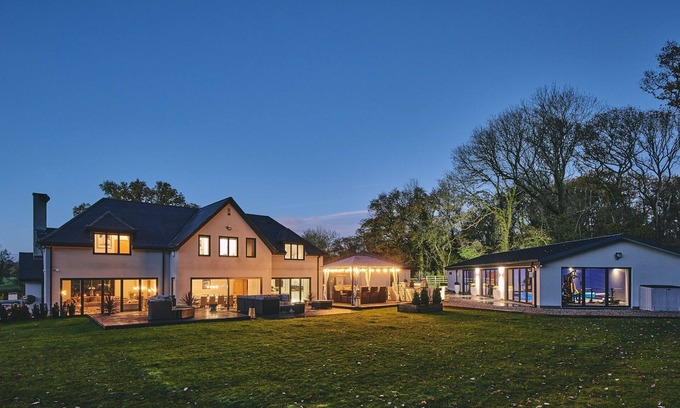 Belbroughton Cabaña | Woodland House - Luxury Cottages