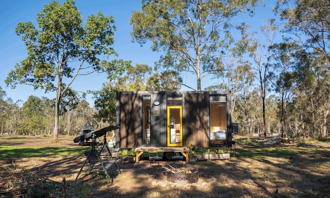 Howard Casa | Woodlands by Tiny Away