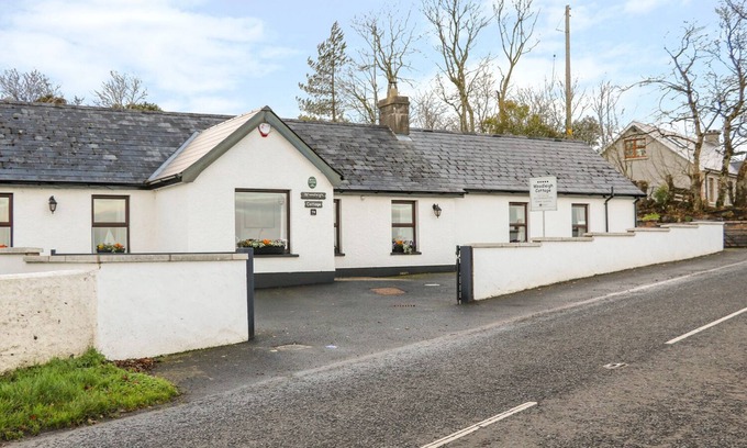 Ballycastle Cabaña | CASA DE MADERA, con fuego abierto en Ballycastle, Ref 998119