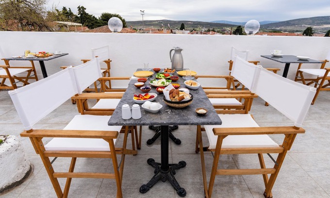 Tokoglu Hotel | Woodstock Alaçatı