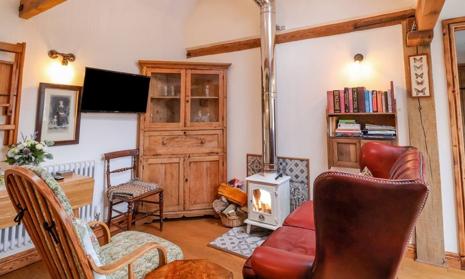 Picklescott Cabaña | WREN COTTAGE, romantic, character holiday cottage in Church Stretton