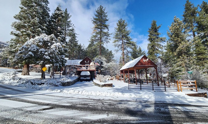 Wrightwood Casa | Wrightwood Haven: Your Perfect Retreat Awaits!