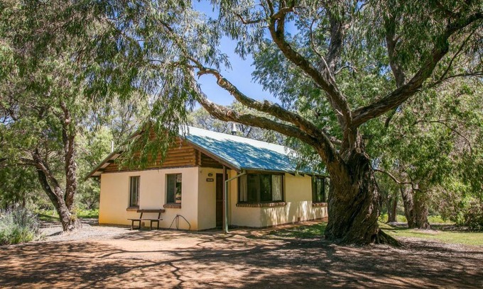 Yallingup Cabina | Wyadup Brook Cottages