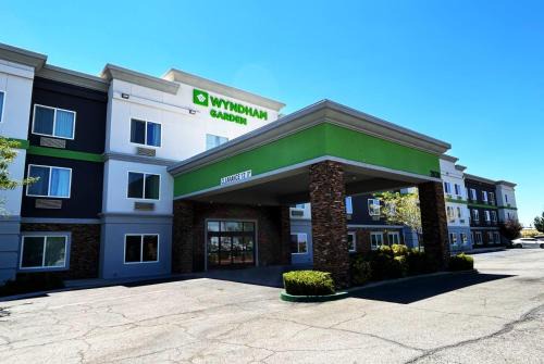 Lancaster Hotel | Wyndham Garden Lancaster CA