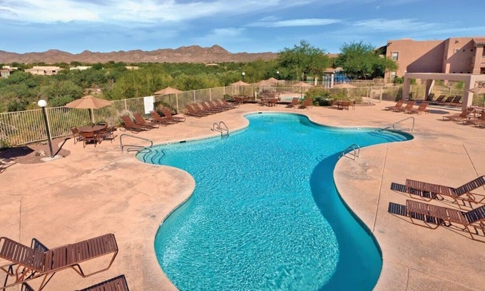 Worldmark Condominio | Wyndham Rancho Vistoso | Queen Studio w/ Balcony