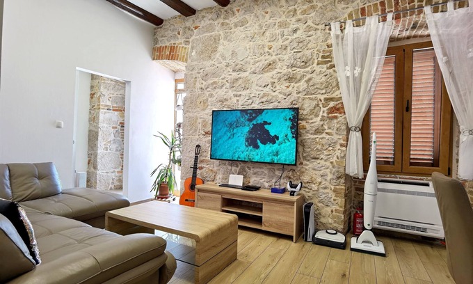 Plisac Casa | ❤️ XY Suites Boutique Apartments❤️