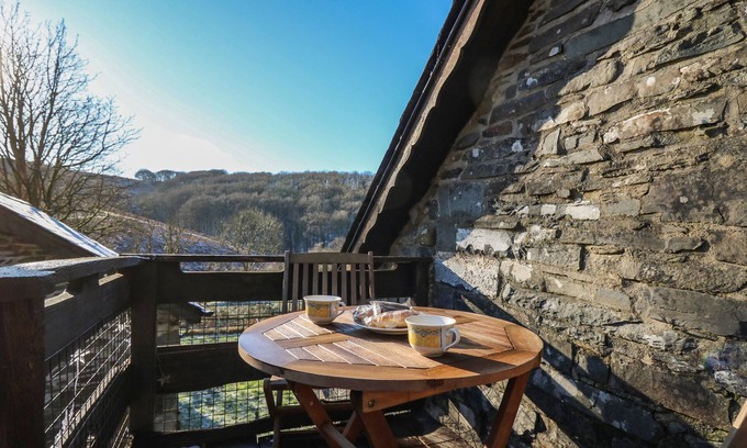 Llanybydder Cabaña | Y Cartws