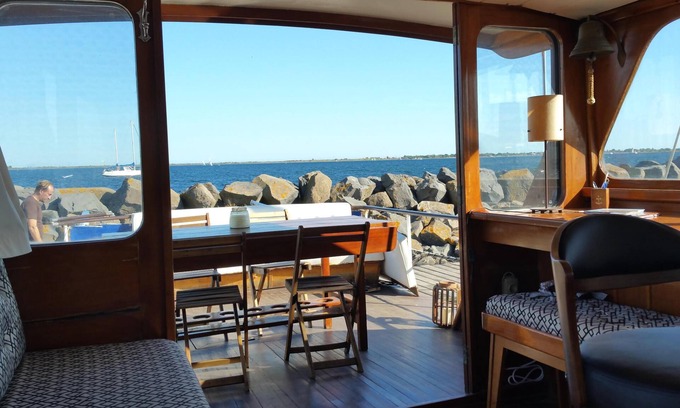 Marseillan Alquiler De Eote | Yate frente a la laguna de Thau