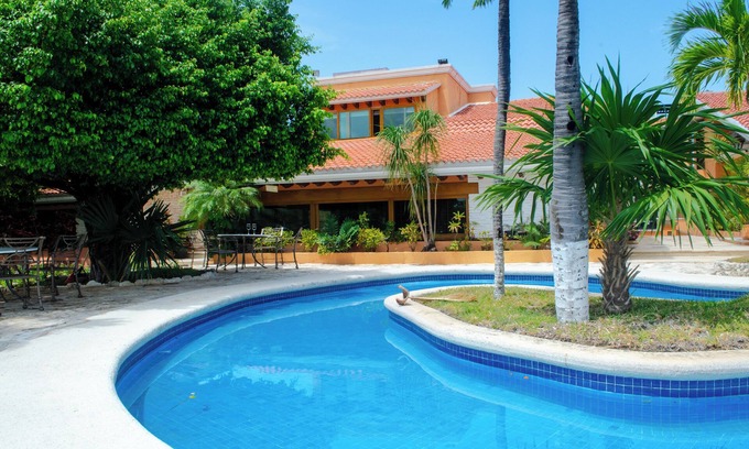 Zona Hotelera Casa | Yacht House in Hotel Zone Cancun, Mex