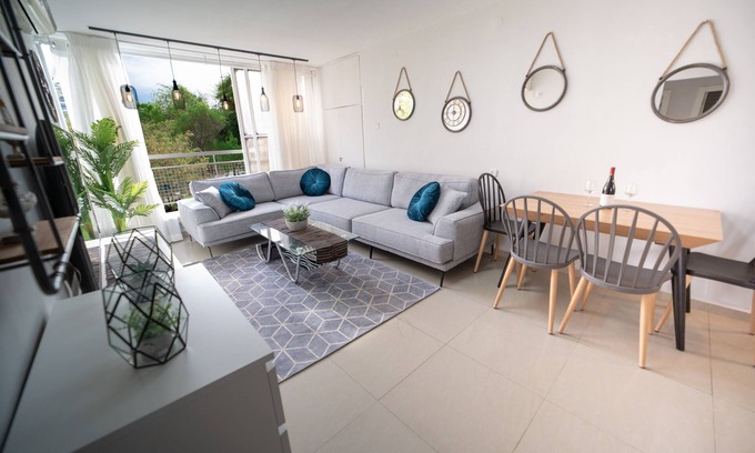 Eilat Apartamento | YalaRent Sunora 3BR APT - Families only