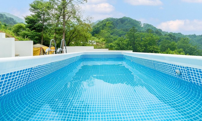 Yangpyeong Casa | Yangpyeong Villa Blanche Dokchepension