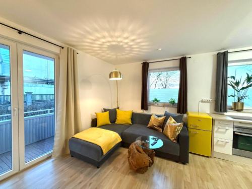 Muehldorf am Inn Apartamento | YAY - 65m2 Apartment am Bahnhof - Smart TV - Internet - Kaffee - Waschmaschine - Trockner