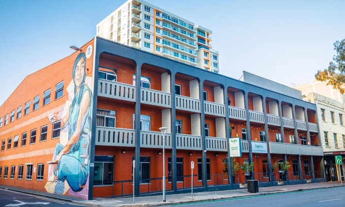 Adelaide Central Business District Hostal | YHA Adelaide Central