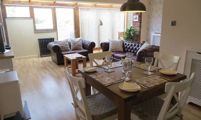 Bicester Cabaña | Yogis Cottage es encanto rural de Cotswold con instalaciones modernas