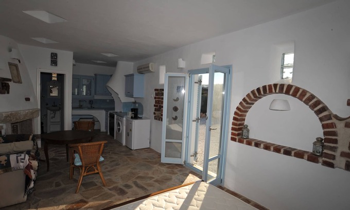 Drios Apartamento | You like to experience a very quiet, relaxing and romantic atmosphere? Great...!